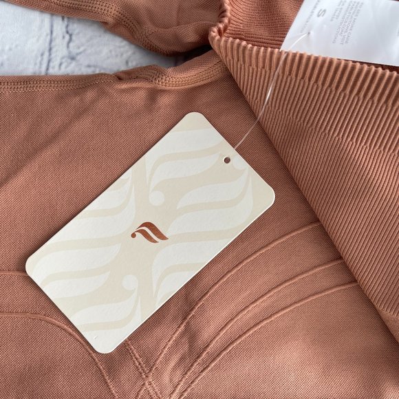 Fabletics High-Waisted Seamless Corsetry Legging - Picture 8 of 9